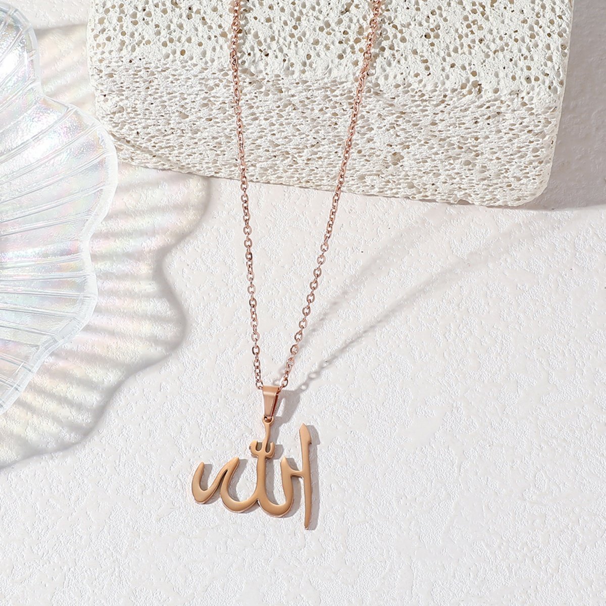 Allah Necklace Pendant – Rose Gold Stainless Steel with Pearl Chain