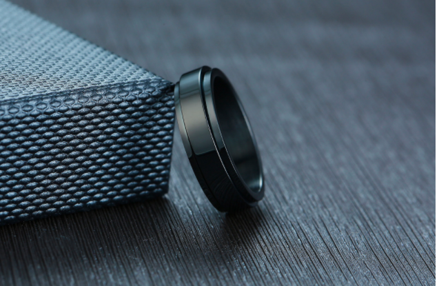 Black Hole Spinner -Stainless Steel Ring — image 3