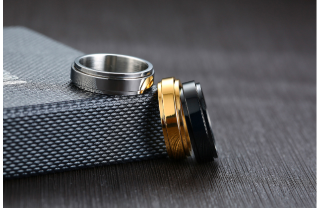 Black Hole Spinner -Stainless Steel Ring — image 6