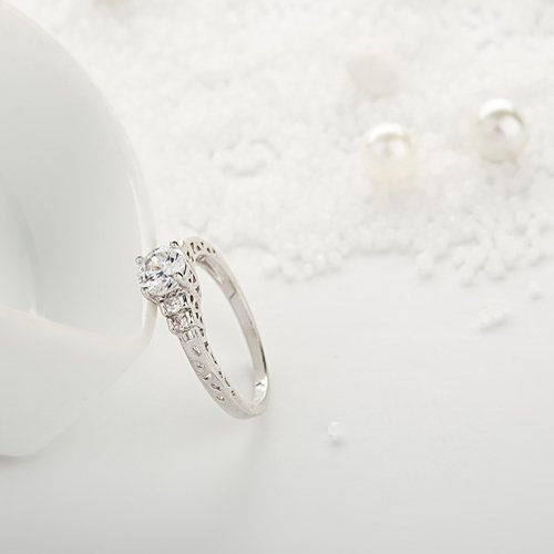 Diamond Fling - Classic Solitaire Style Women Ring — image 6
