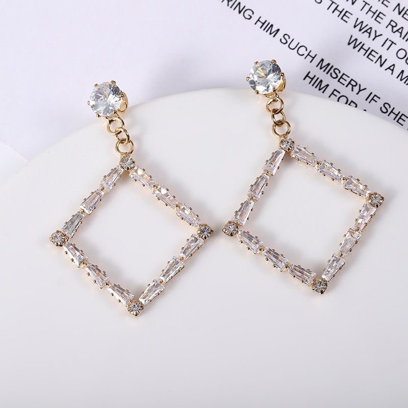 E3090 - Golden Earrings for Women