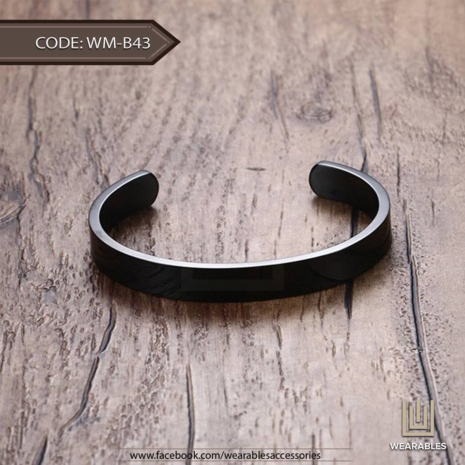Essentials - Stainless Steel Men Bracelet (Black) — image 4