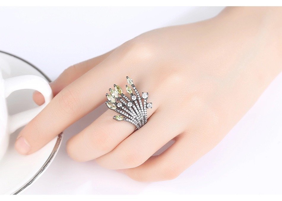 Gem Sparks- Adjustable Female Ring