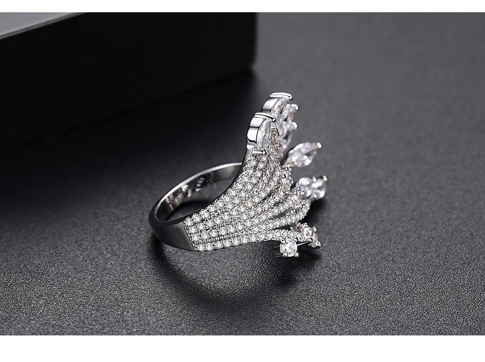Gem Sparks- Adjustable Female Ring — image 3