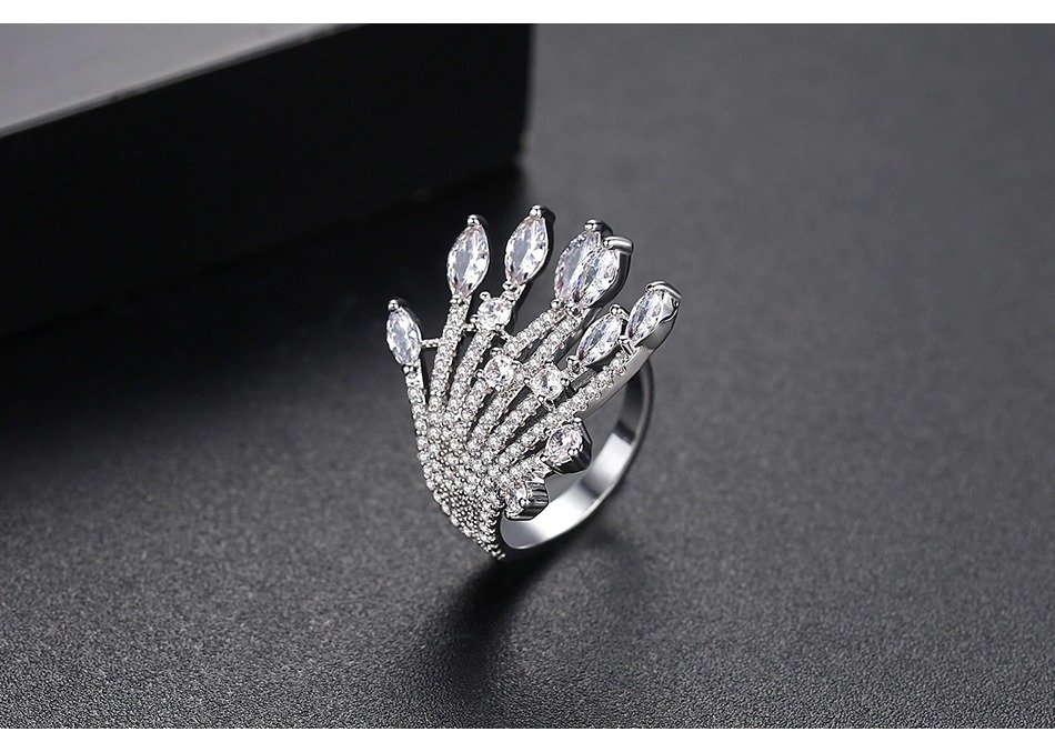 Gem Sparks- Adjustable Female Ring — image 3