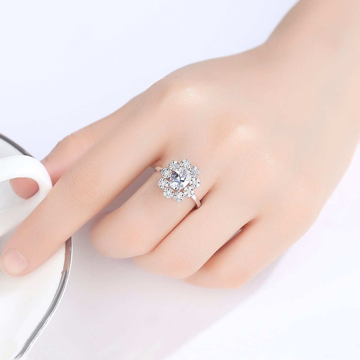 Guarded Amber Yellow Luxury Ring for Women — image 3