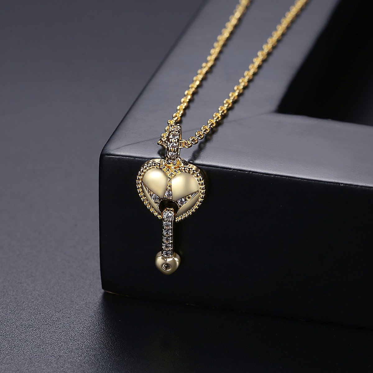 Heartland - Women Necklace/Pendant — image 4