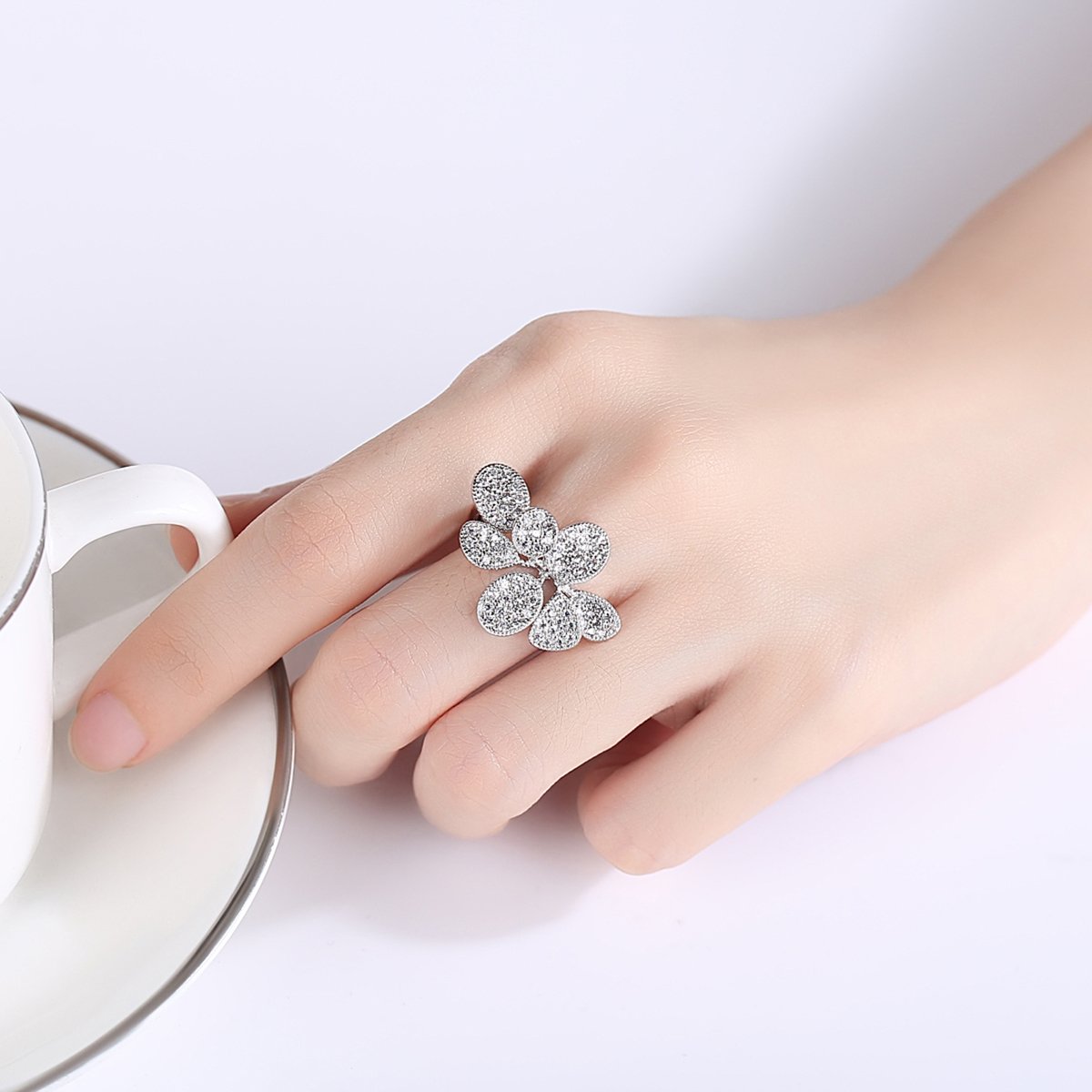 Lush Spread - Adjustable Women Ring