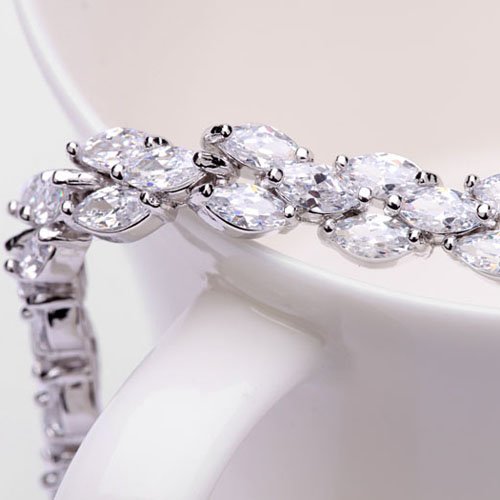 Moving Moon - Women Luxary Bracelet (WB55)