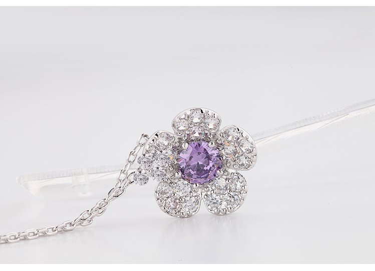 Petal Flicker - Elegant Pendant — image 6