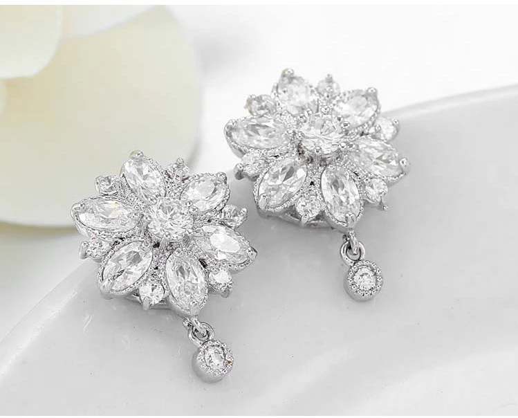 Snowflake - Pendant and Earring Set Women — image 11