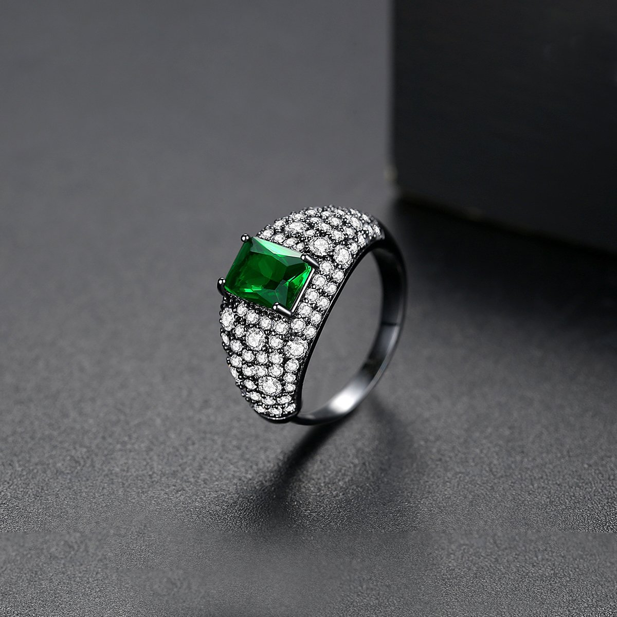 Surrounded Emerald Black Luxury Ring for Women — image 3