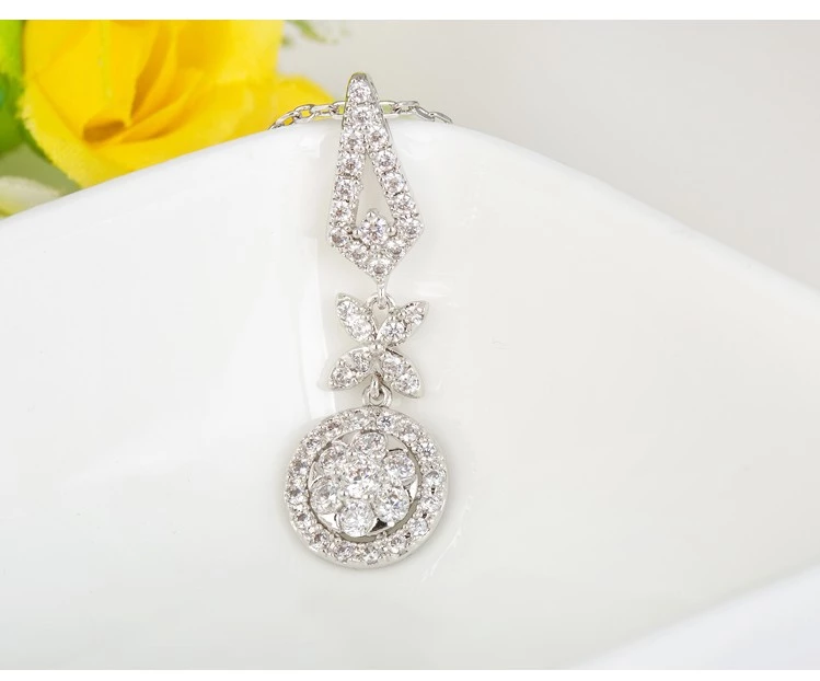 Three Cheers - Pendant and Earring Set Women — image 4