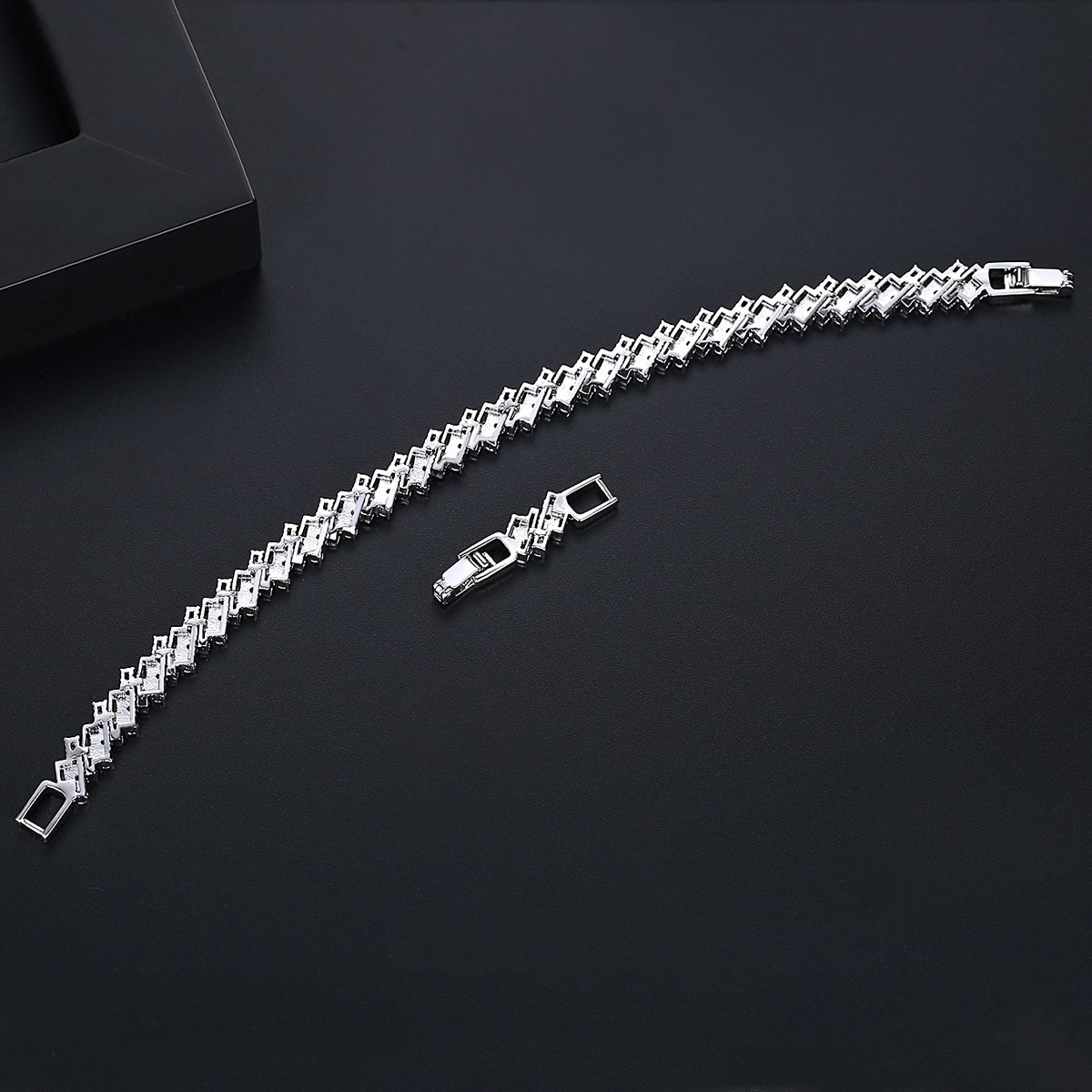 WB161 - Women Luxary Bracelet — image 3