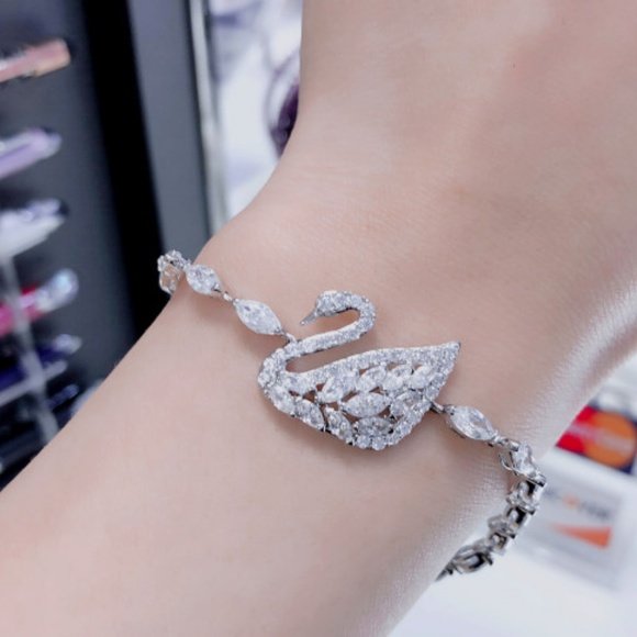 WB226 - Swan Women Bracelet in Rhodium — image 10