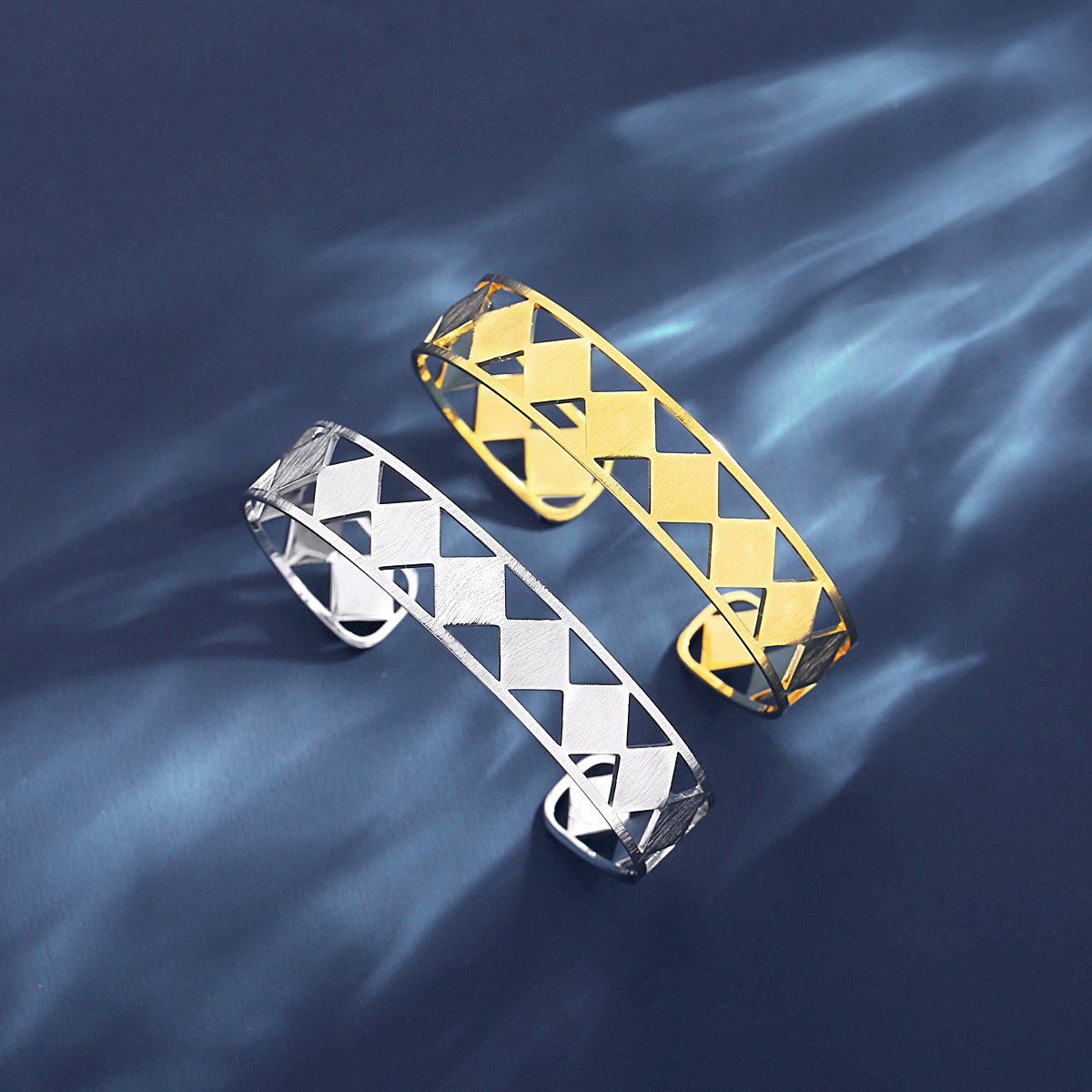 WB346 – Silver 316 Stainless Steel Bracelet