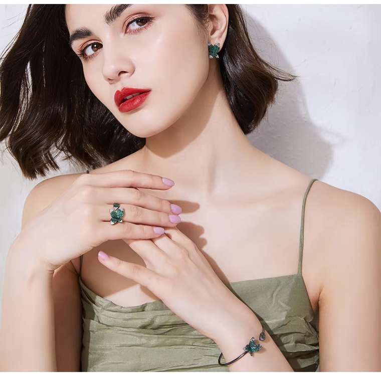 WB363 - Green Women Luxary Bracelet — image 4