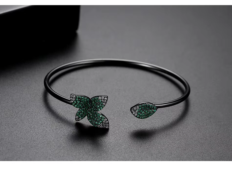 WB363 - Green Women Luxary Bracelet — image 7