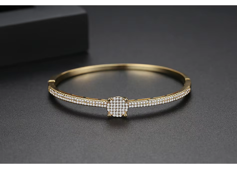 WB366-Golden Women Luxary Bracelet