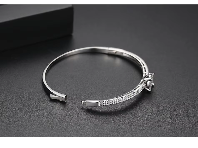 WB366-Silver Women Luxary Bracelet — image 4