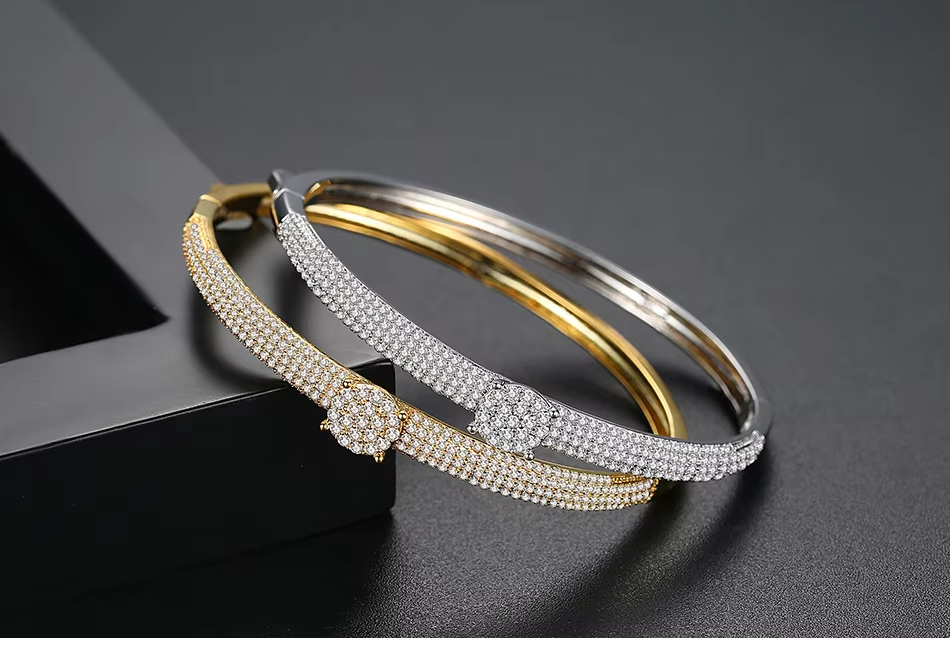 WB386-Silver Women Luxary Bracelet