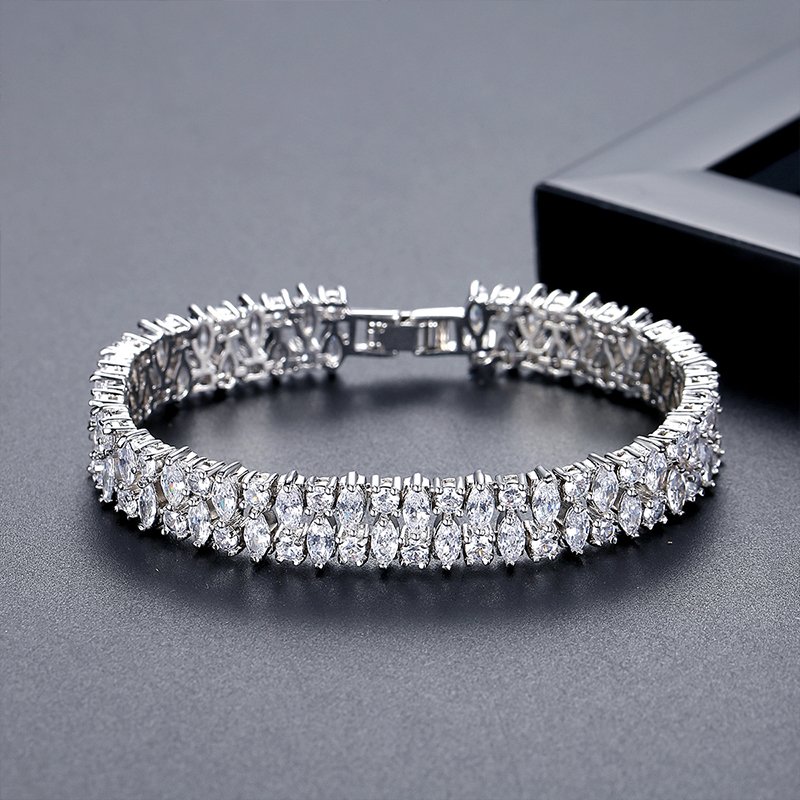 WB490 - Women Luxary Bracelet