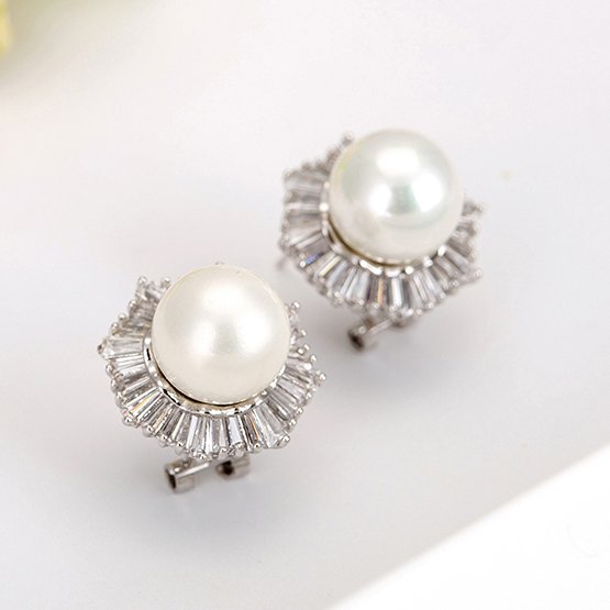 WE177 - White - Pearl Earrings for Women — image 3