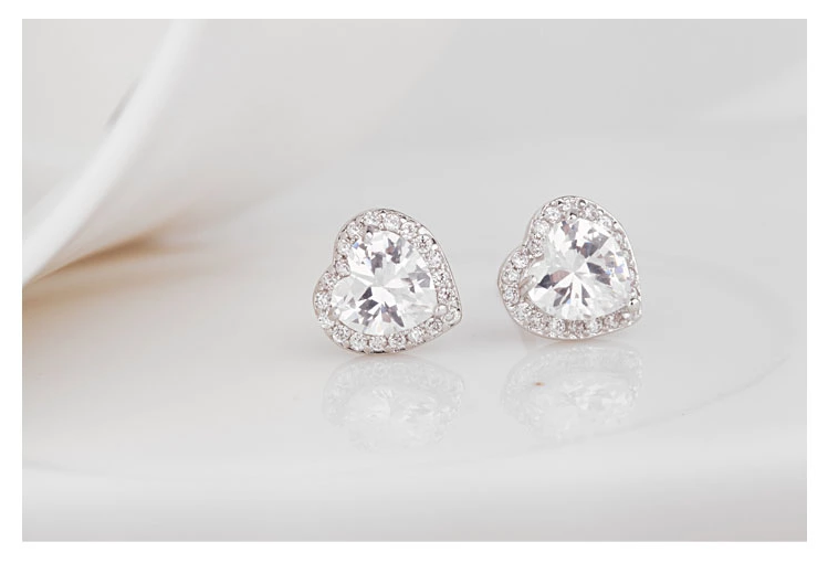 WE531 - White Earrings for Women