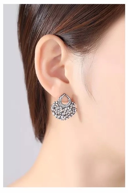 WE682 - White Women Earrings — image 3