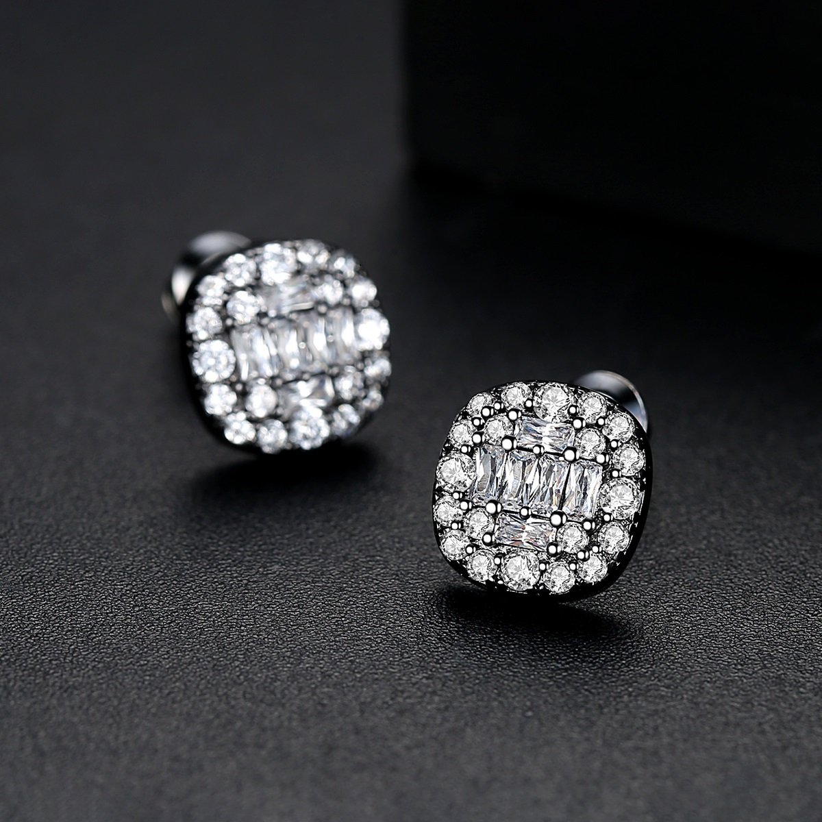 WE725- Black Earrings for Women — image 3