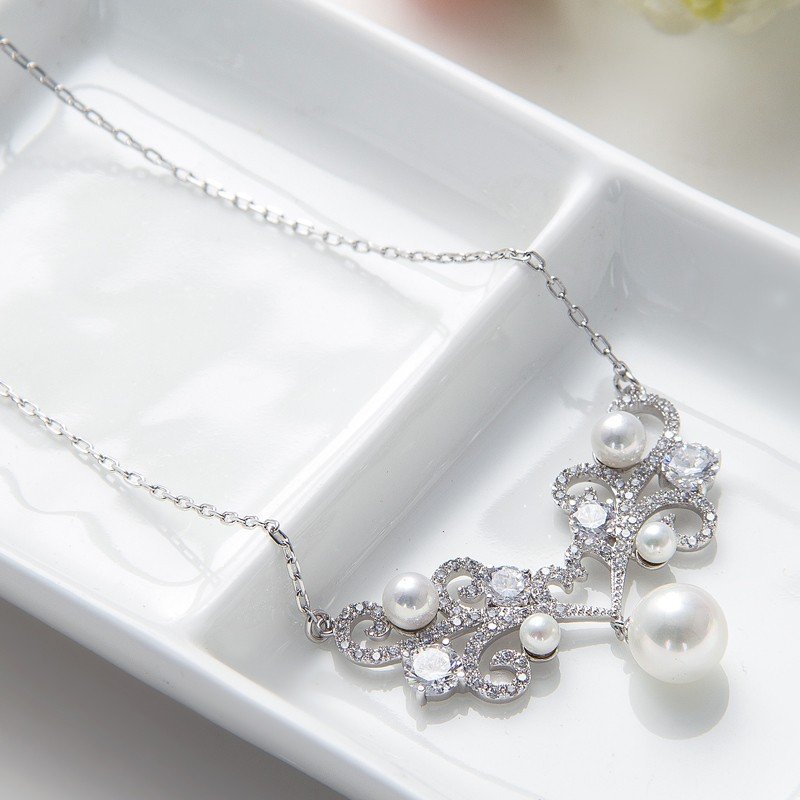 White Queen - Necklace/Pendant for Women — image 4