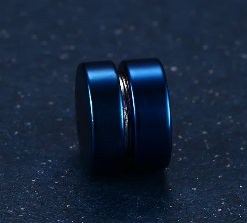 WM-E13 Blue Men Stud Earrings
