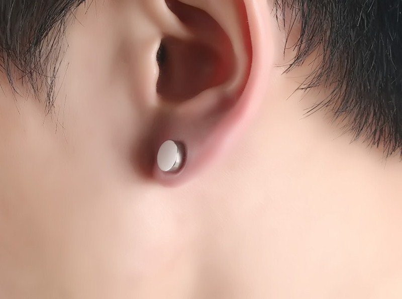 WM-E13 Silver Men Stud Earrings — image 3