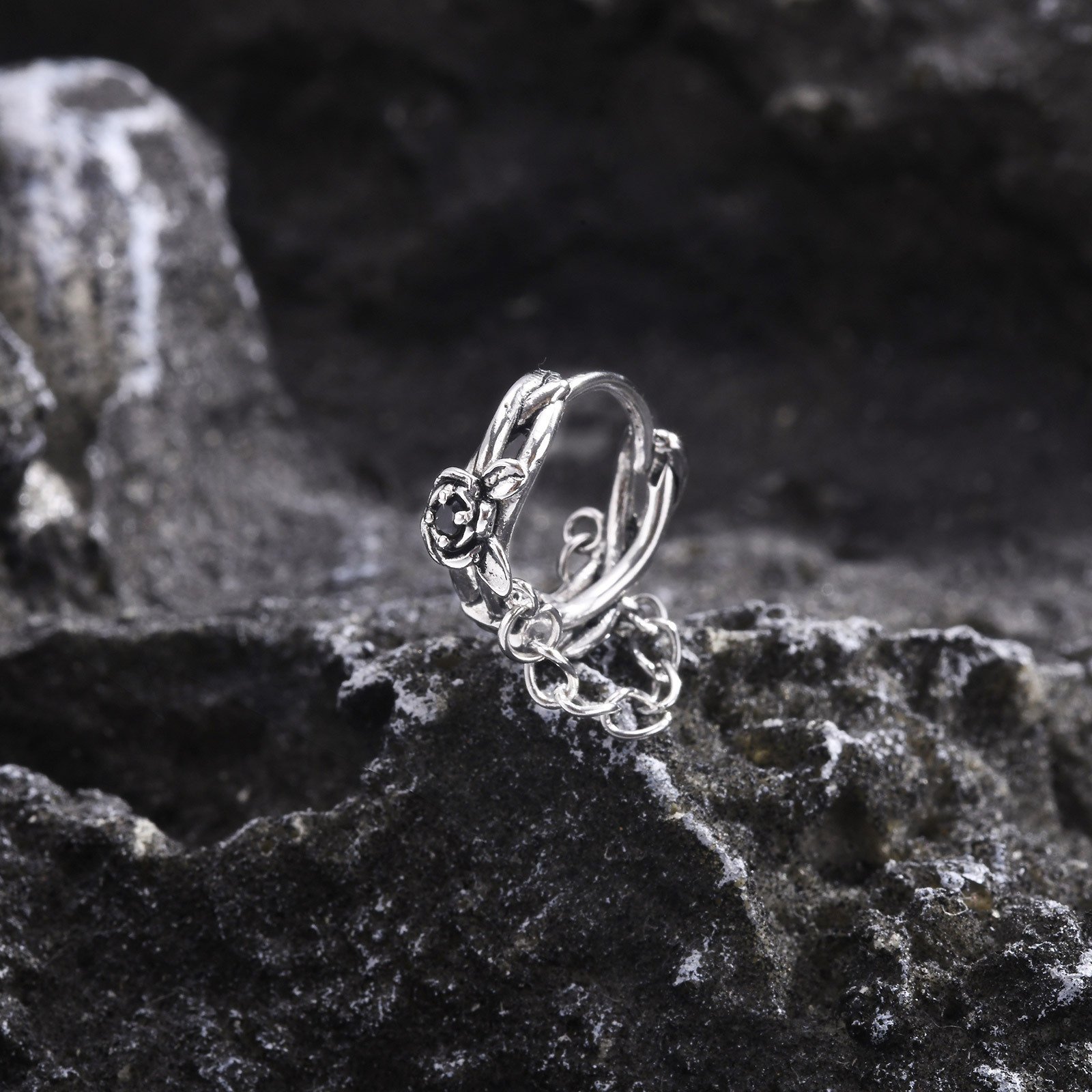 WM-E25 Silver Ear Studs Men Earring — image 3