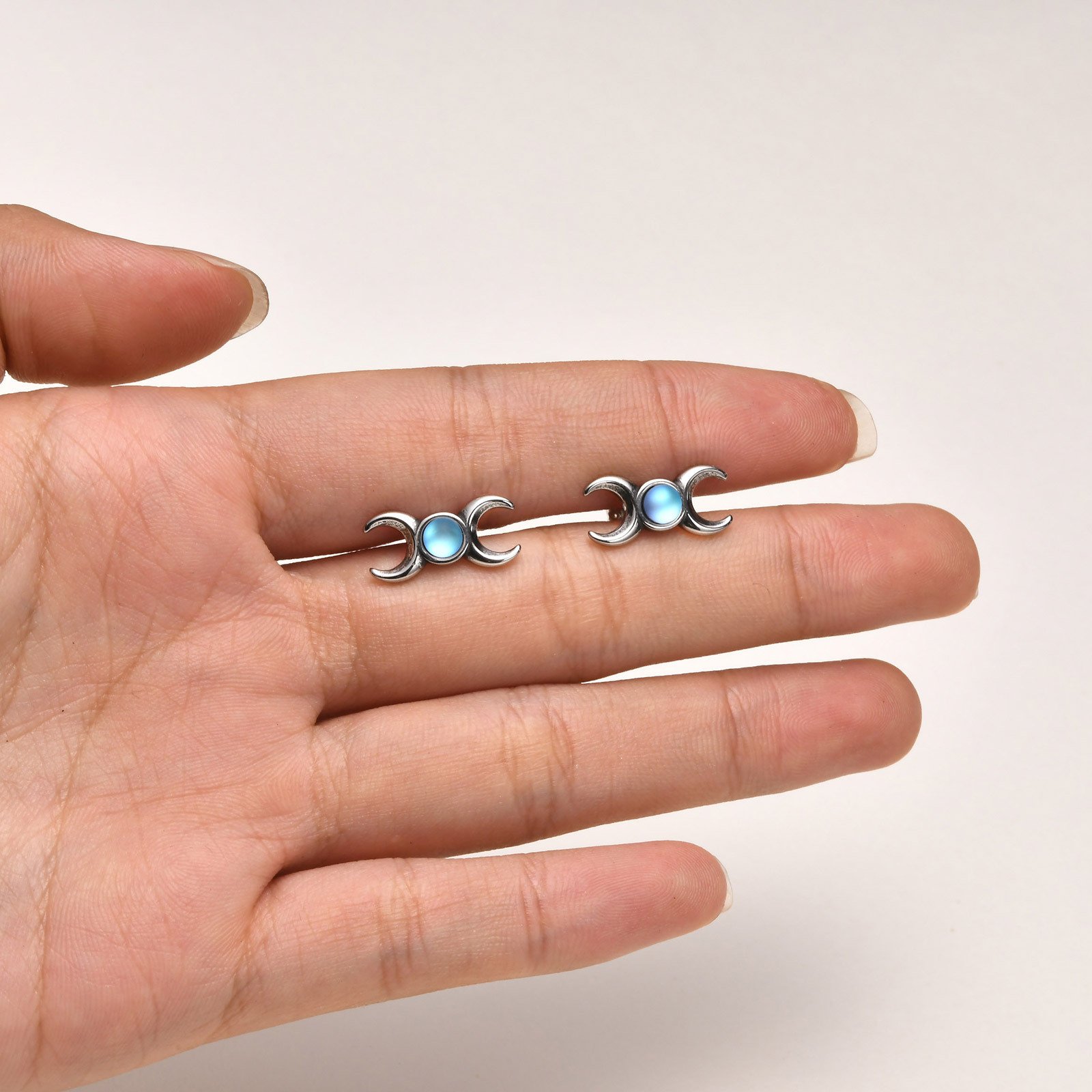 WM-E26 Silver Ear Studs Men Earring — image 4