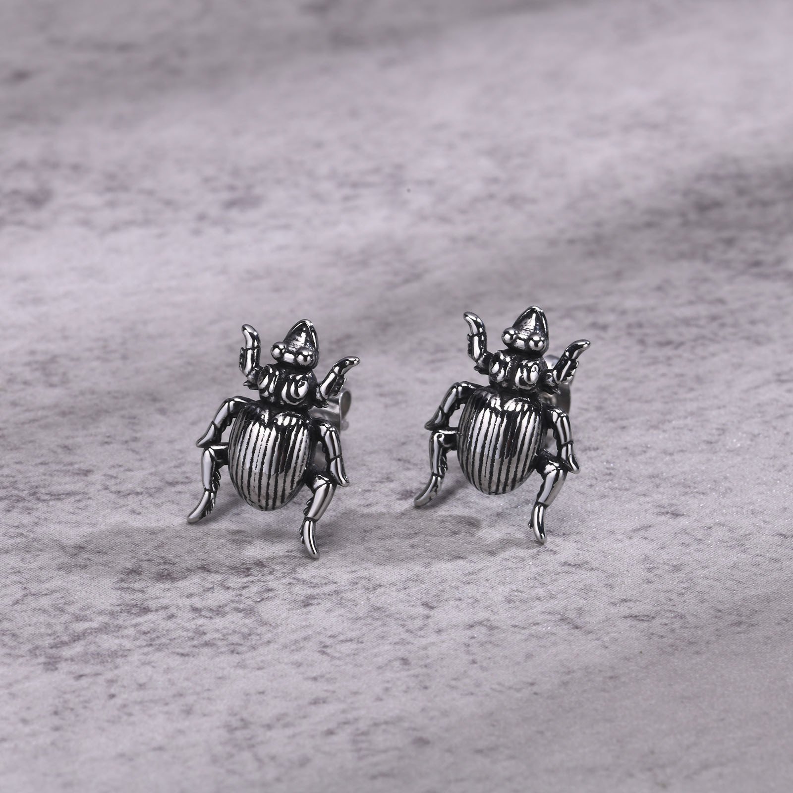 WM-E28 Silver Ear Studs Men Earring