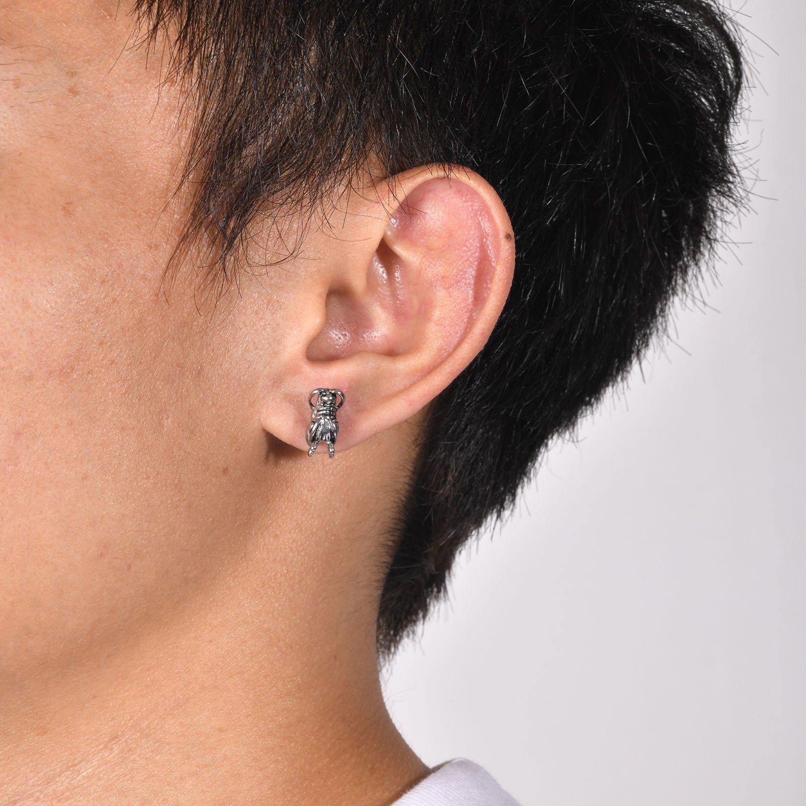 WM-E30 Silver Ear Studs Men Earring