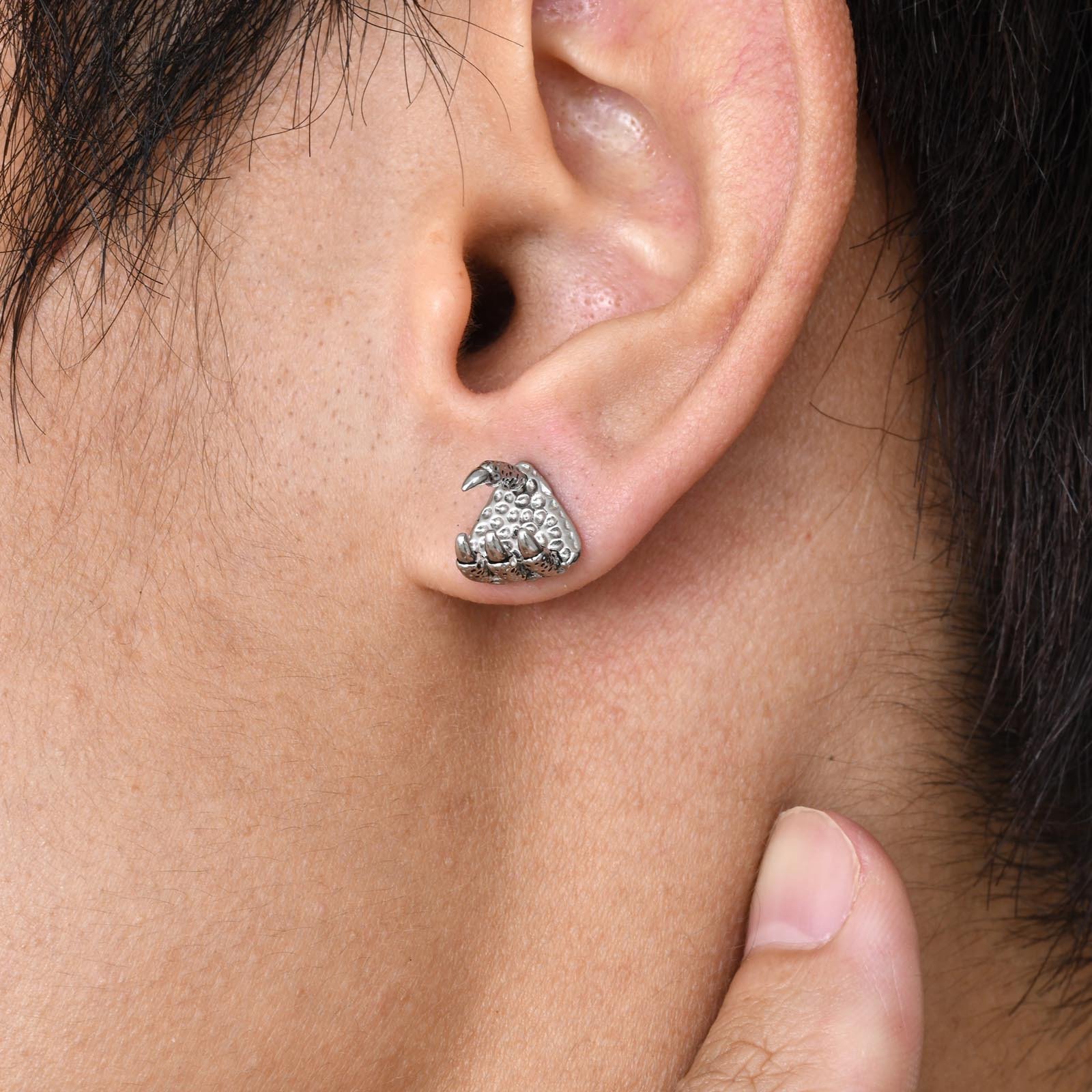 WM-E39 Silver Ear Studs Men Earring — image 3