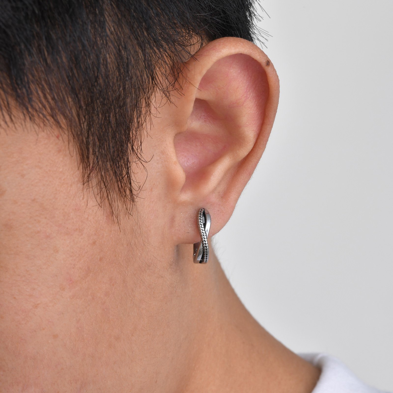 WM-E54 Silver Ear Studs Men Earring — image 3