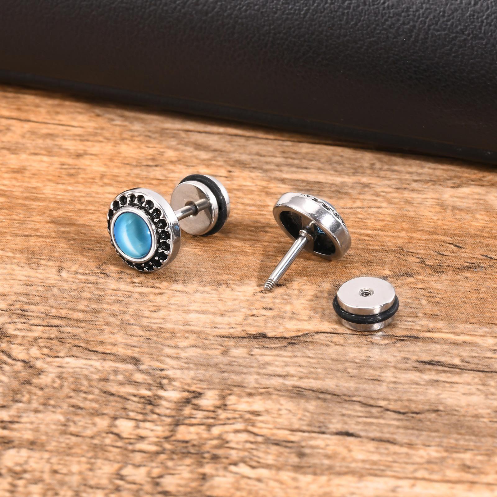 WM-E64 Black Ear Studs Men Earring — image 9
