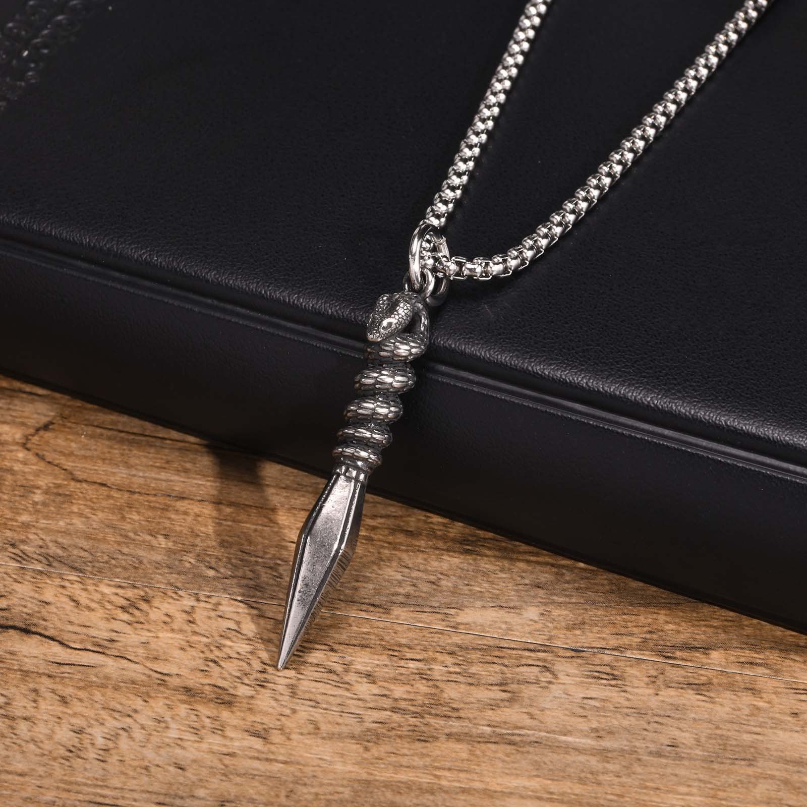 WM-P103 -Men, Women Necklace Pendant with Chain