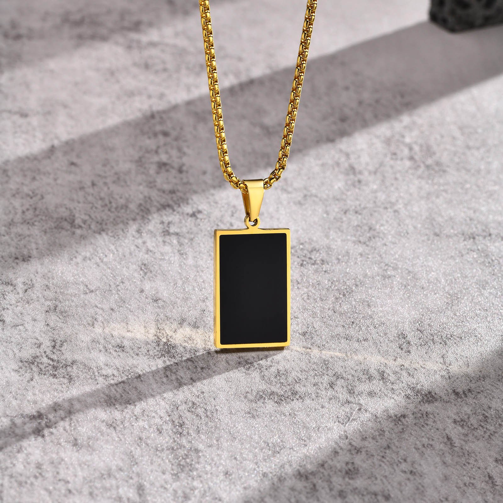 WM-P108 -Golden Men, Women Necklace Pendant with Chain