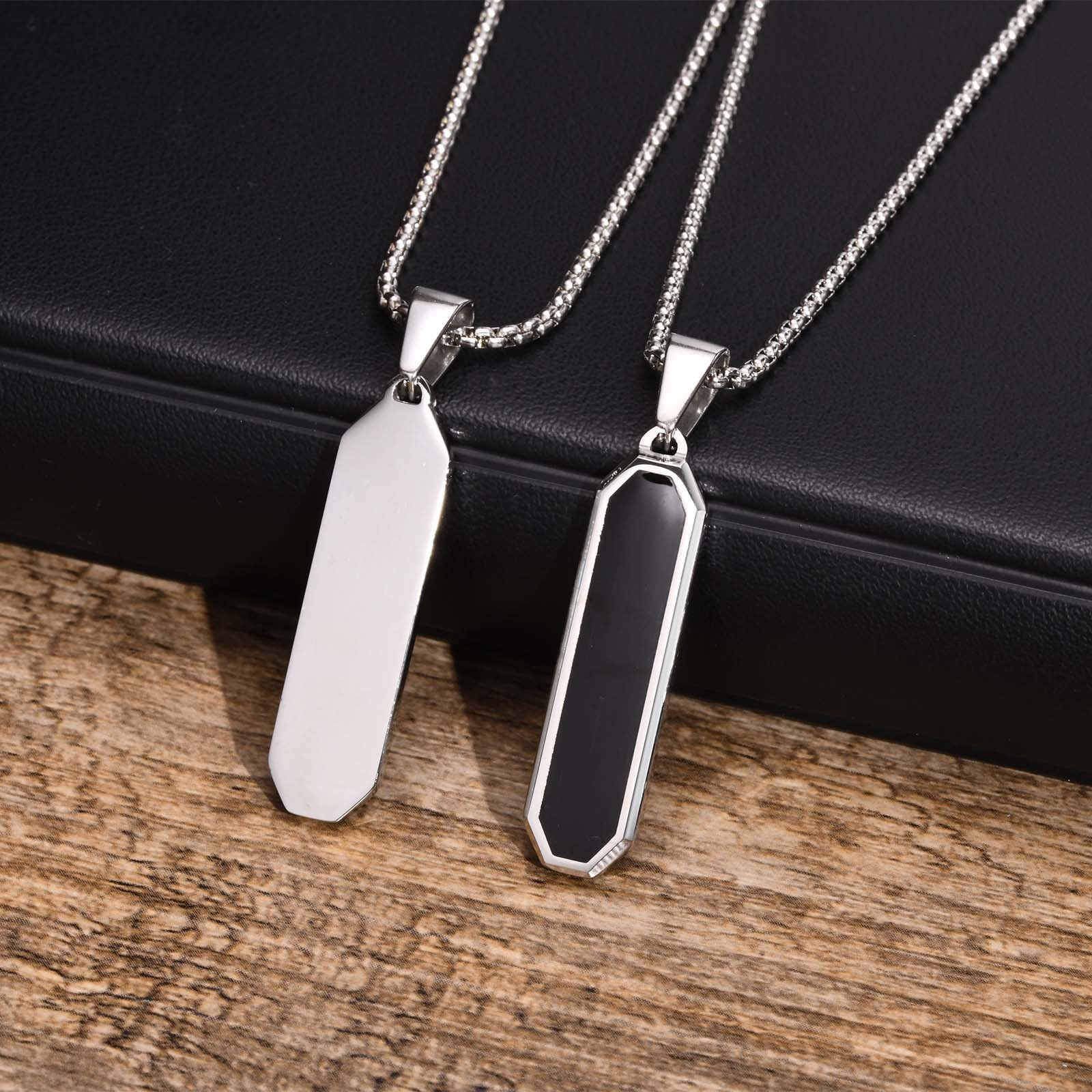 WM-P109 Golden Men, Women Necklace Pendant with Chain — image 4