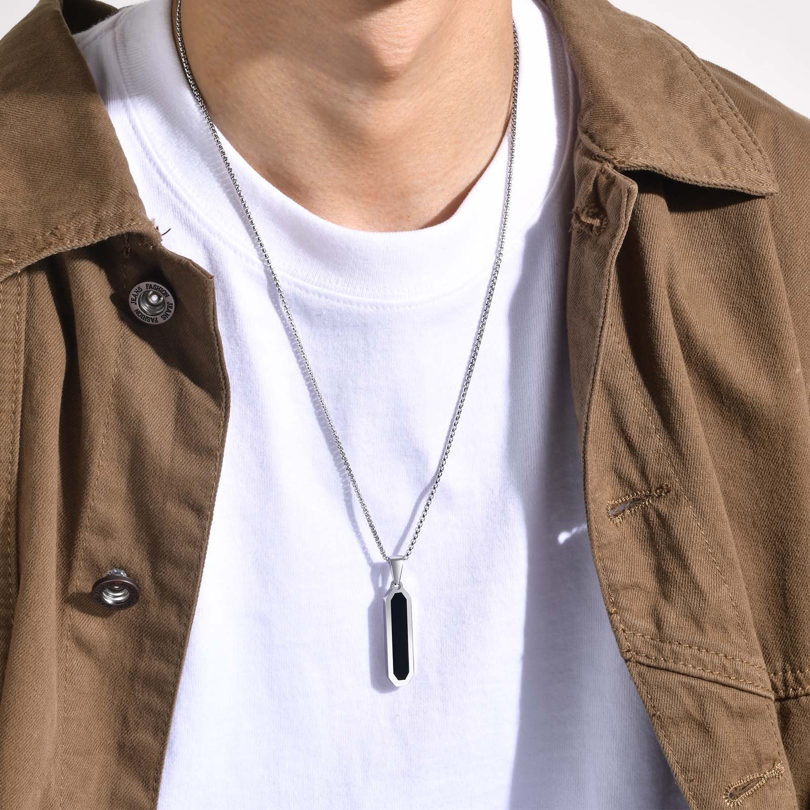 WM-P109 Silver Men, Women Necklace Pendant with Chain