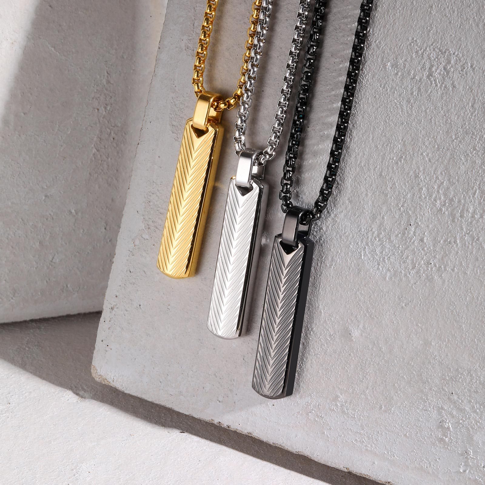 WM-P132 Golden Men, Women Necklace Pendant with Chain (Copy)