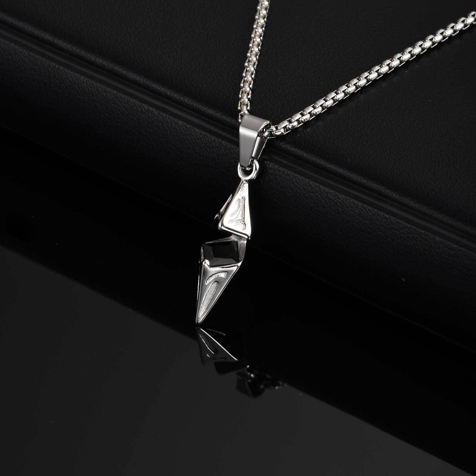 WM-P133 Silver Men, Women Necklace Pendant with Chain