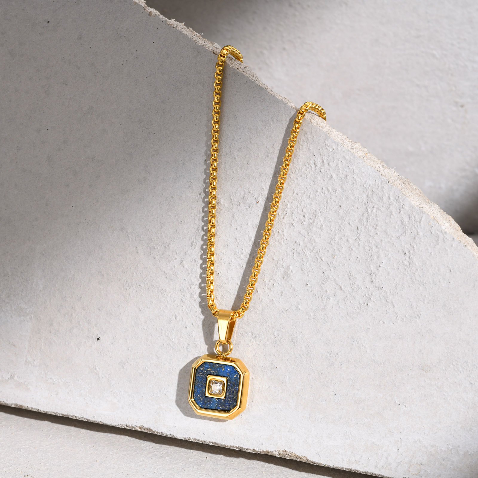 WM-P137 Golden Blue Men, Women Necklace Pendant with Chain — image 7