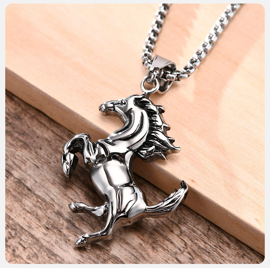 WM-P67 Men, Women Necklace Pendant with Chain