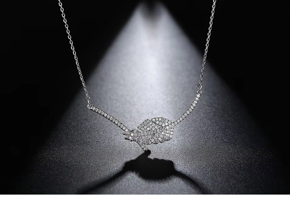 WP294- Women Necklace Pendant