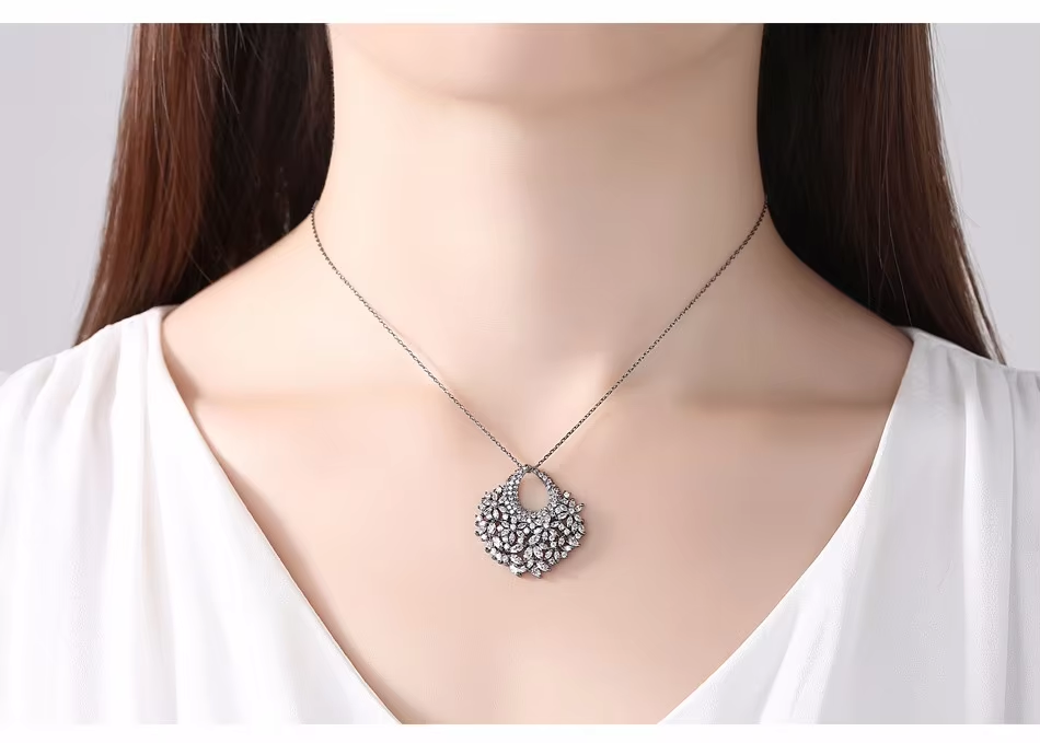 WP386 - White Women Necklace Pendant — image 3